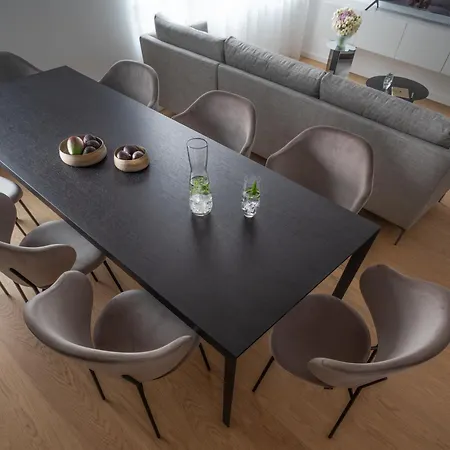 Apartment Dalmatinka Marble Residence, Serviced By City *