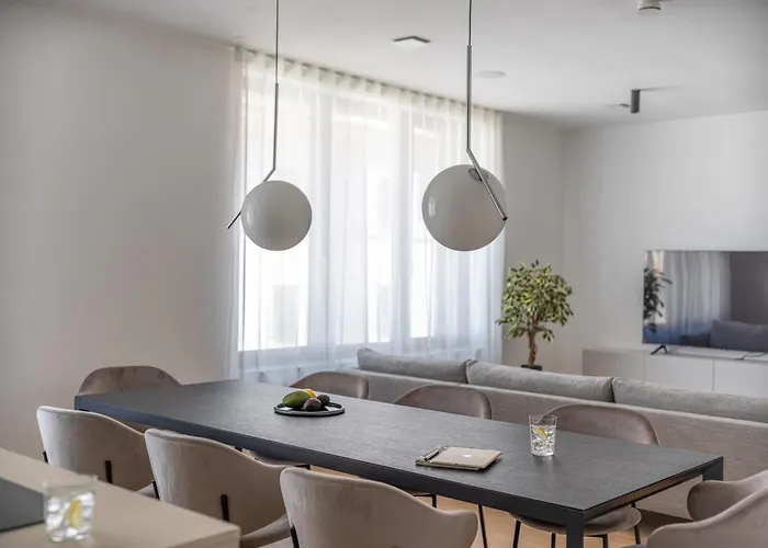 Dalmatinka Marble Residence, Serviced By City Appartement