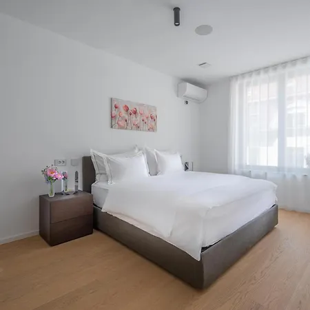 Dalmatinka Marble Residence, Serviced By City ليوبليانا