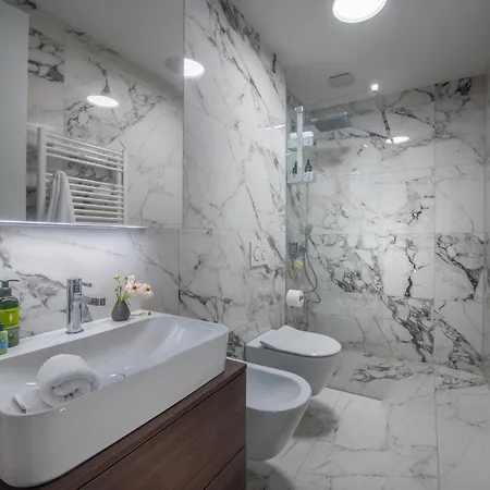 Dalmatinka Marble Residence, Serviced By City شقة ليوبليانا